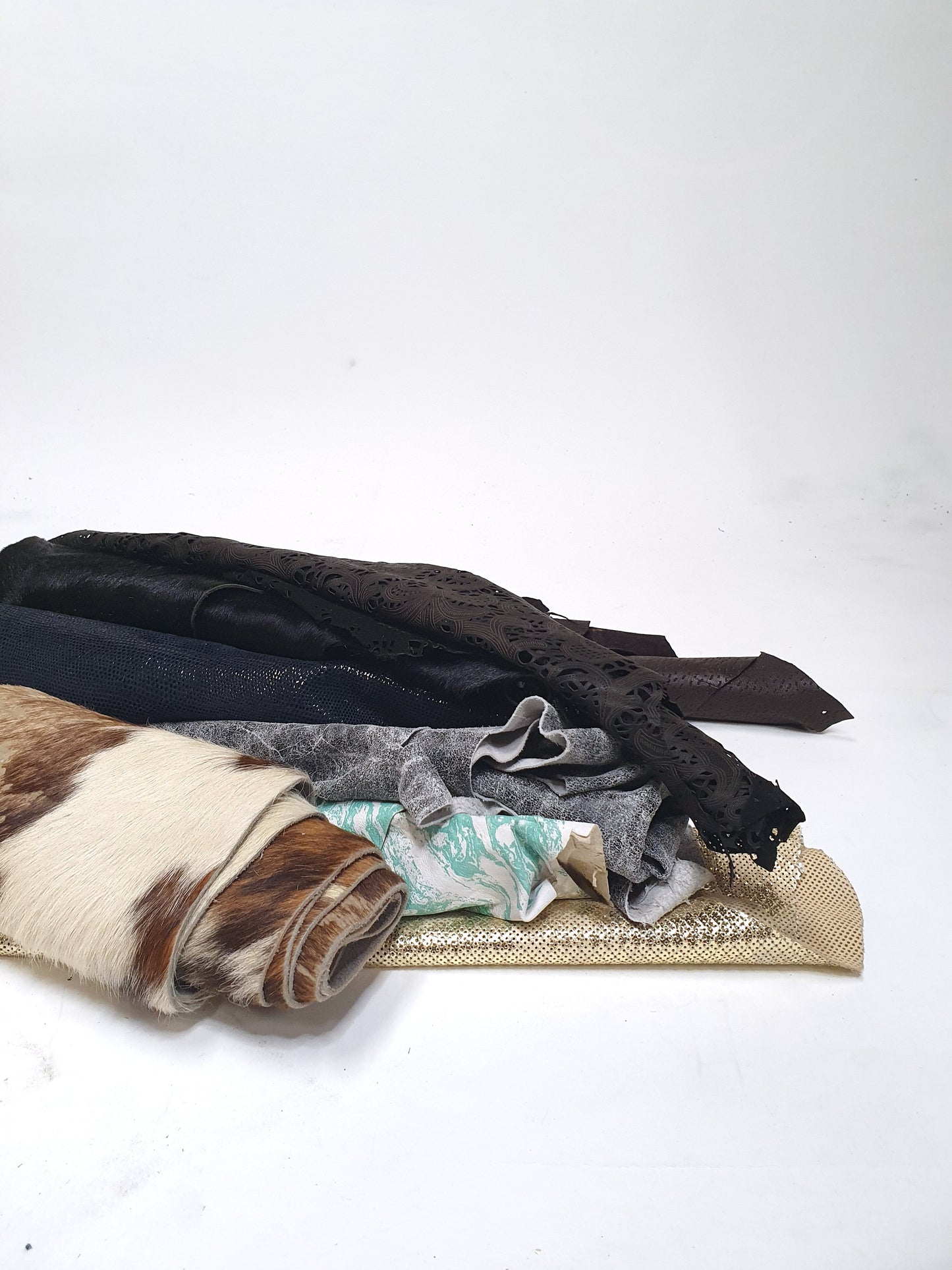 Leather, Offcuts, Special Finishes Mix