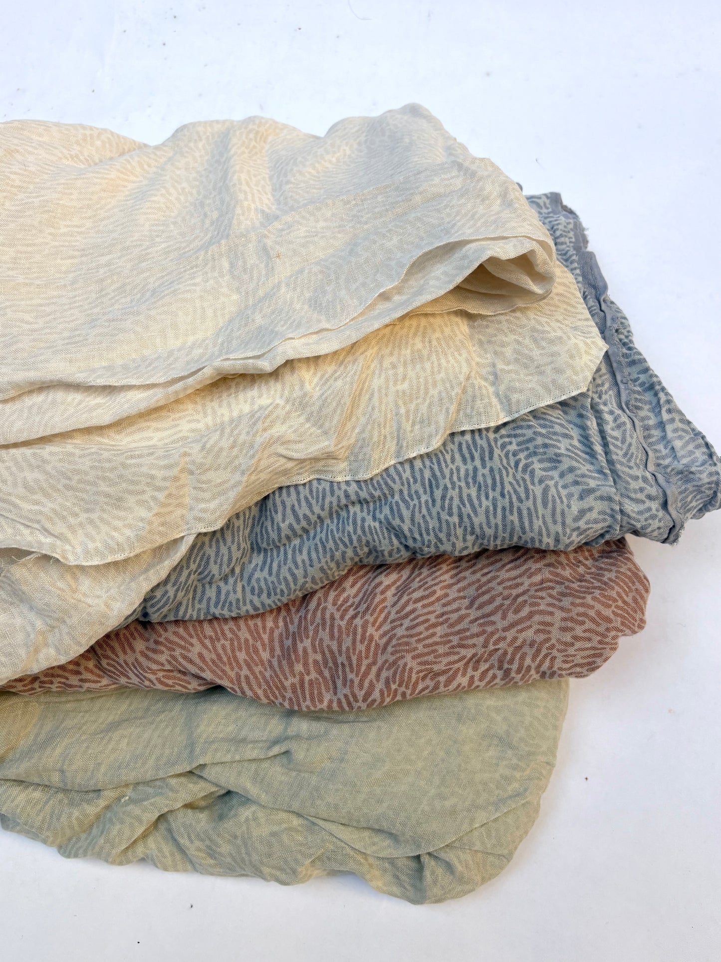 Pattern Fabric, Lightweight Cotton, Large/Medium Pieces, Mixed Bundle
