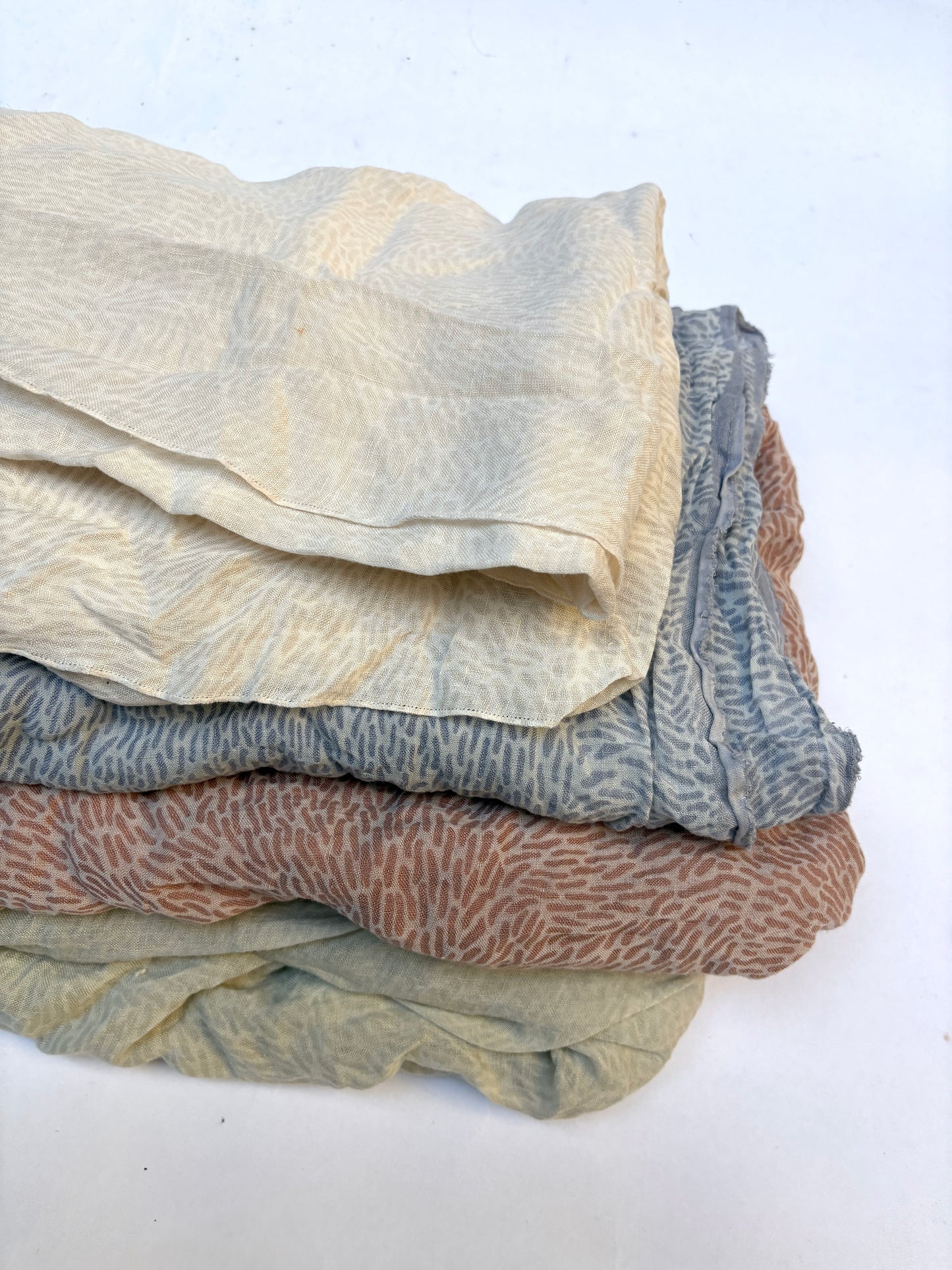 Pattern Fabric, Lightweight Cotton, Large/Medium Pieces, Mixed Bundle