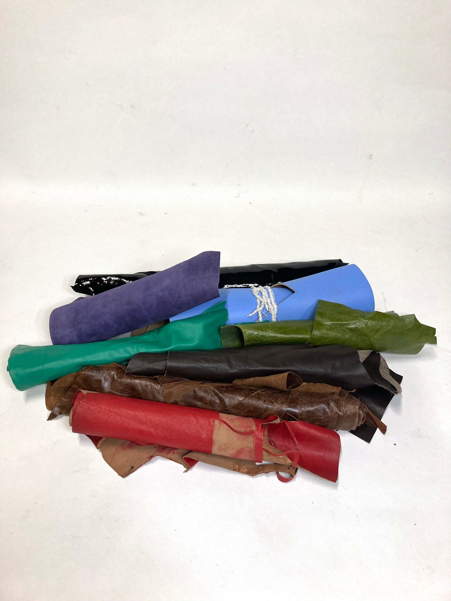 Leather, Medium Pieces, Colour Mix