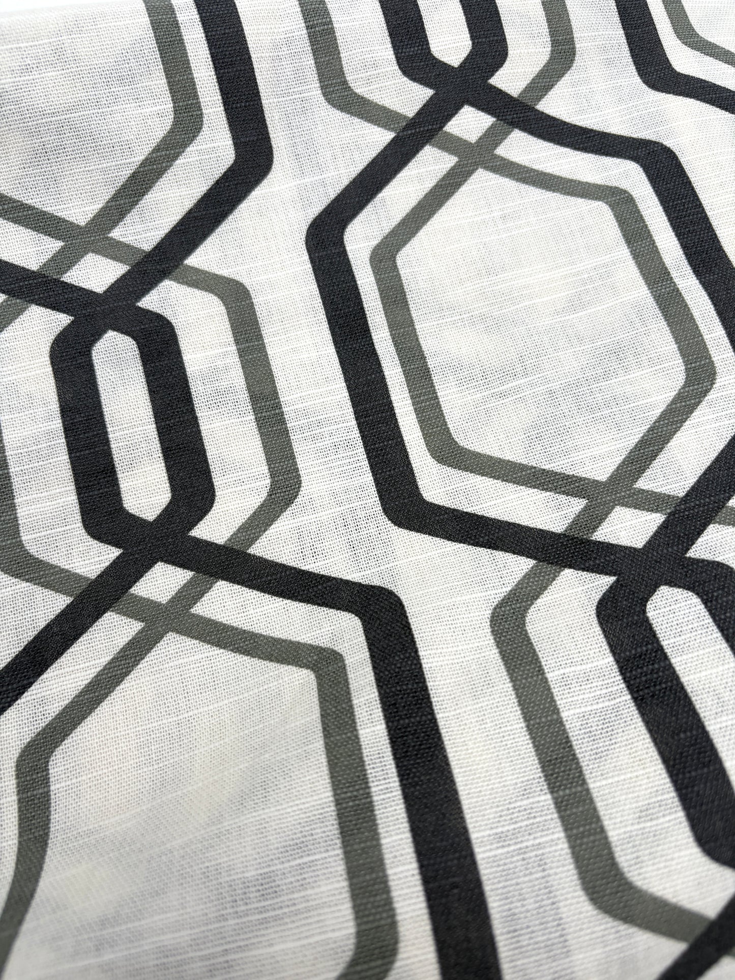 Fabric, Natural Fibres, Plain Weave, Geometrical Print, End of Roll