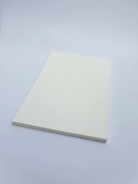 Paper, GF Smith, Long Textured, ~220gsm, White, 330x230mm