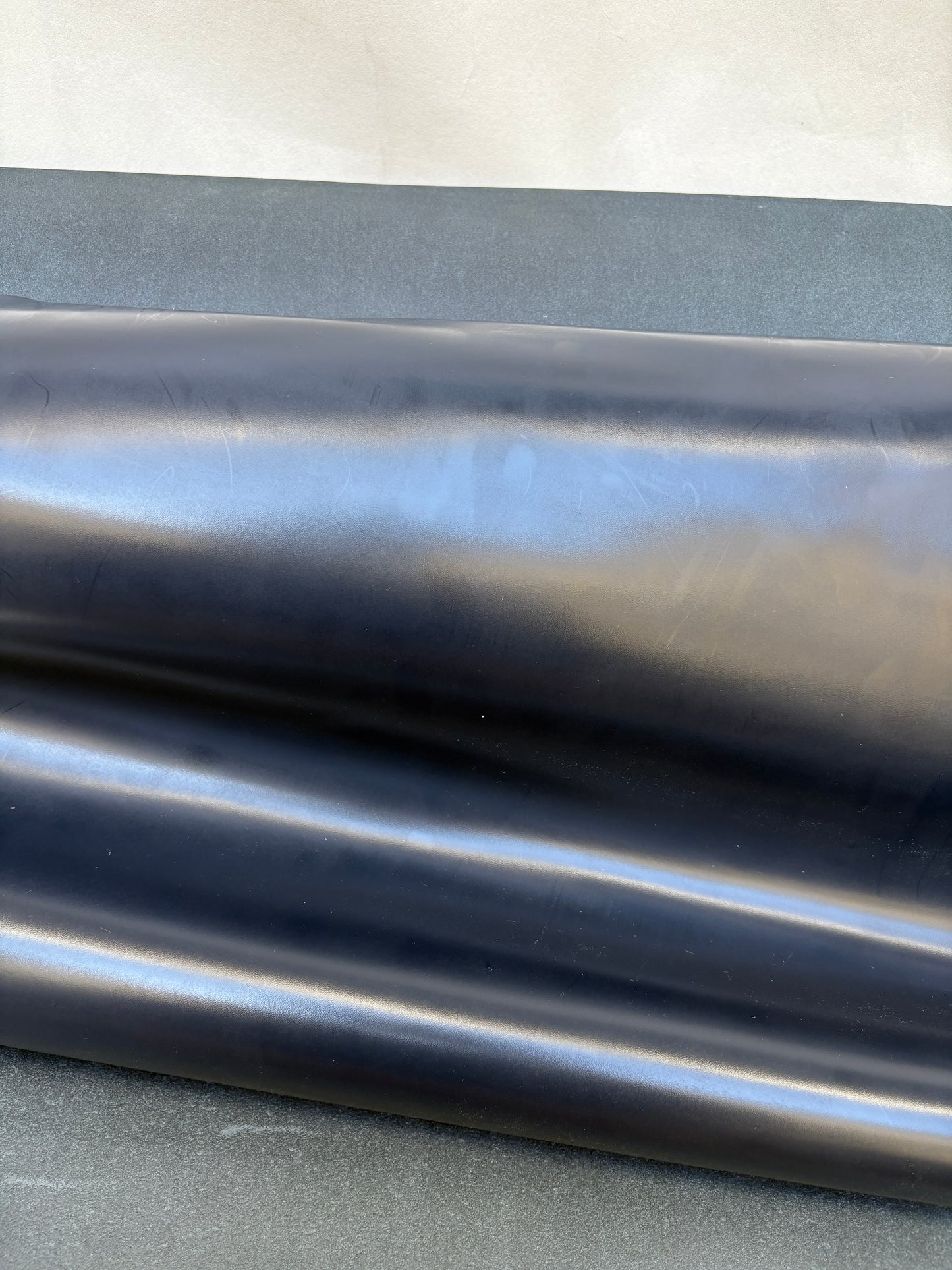 Full Hide Genuine Leather, High-Gloss Finish, Choose-your-colour