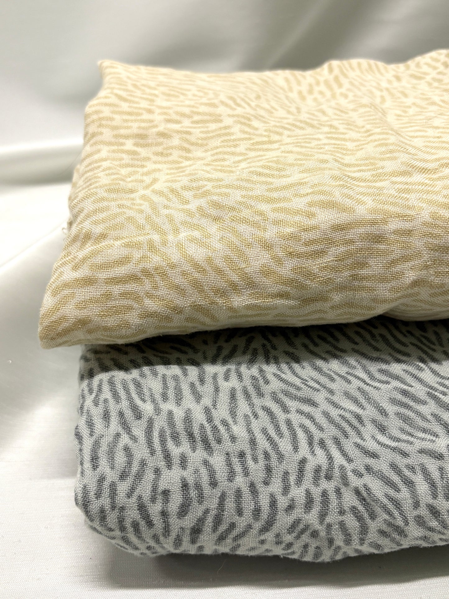 Patterned 100% Cotton Fabric End of Roll *ONE-OFF*