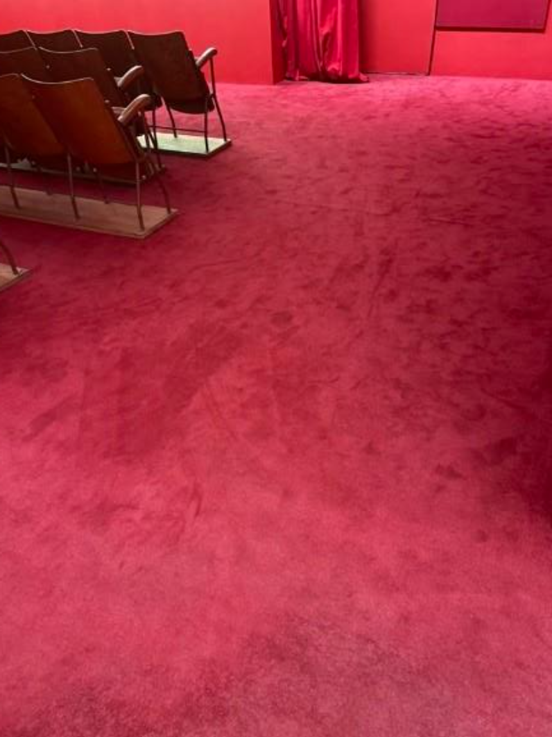 Carpet, Kingsmead fine Velvet, Red (Collection only, available 13.-17.05.)