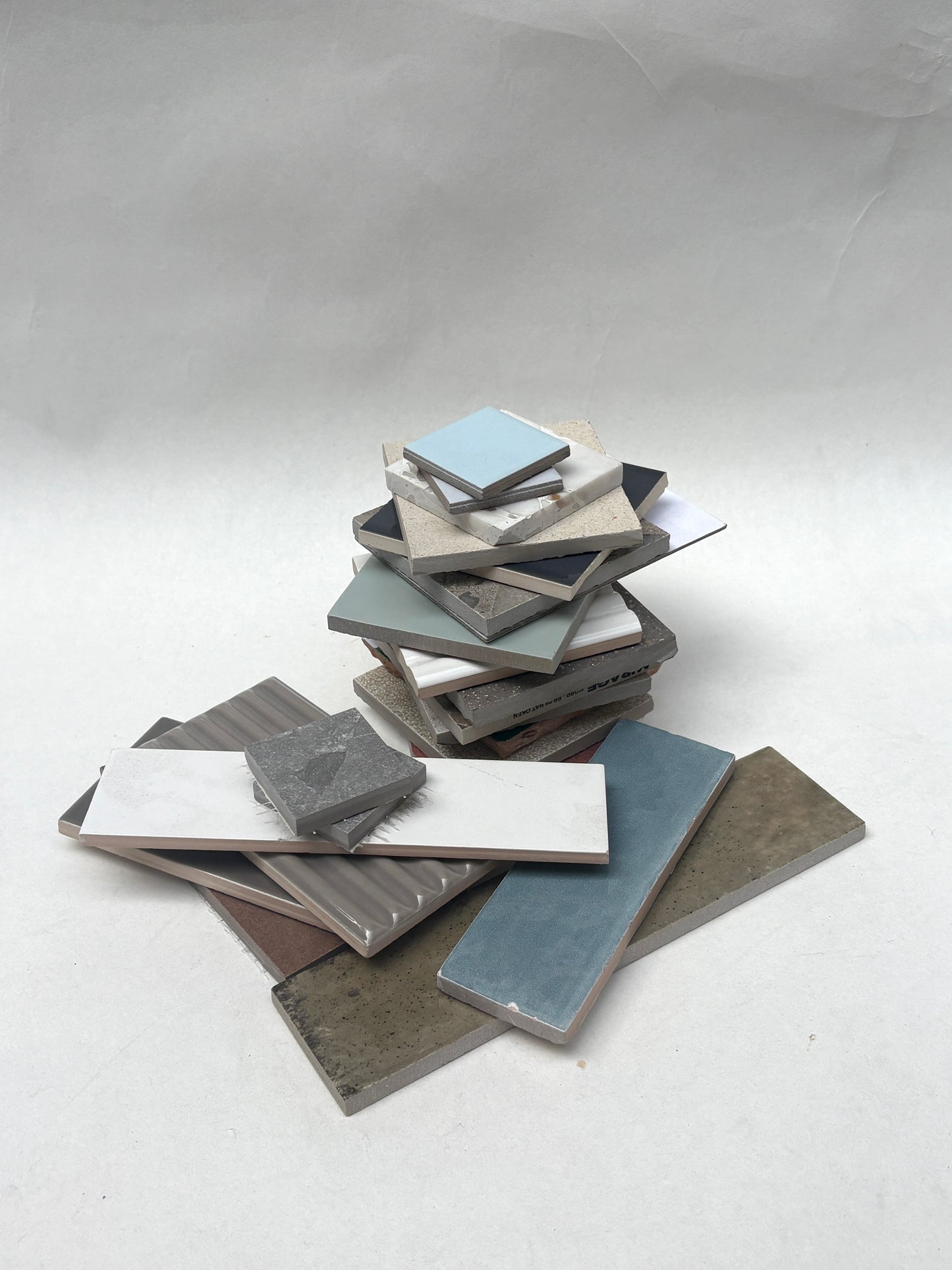 Small Tiles, Mixed Bundle