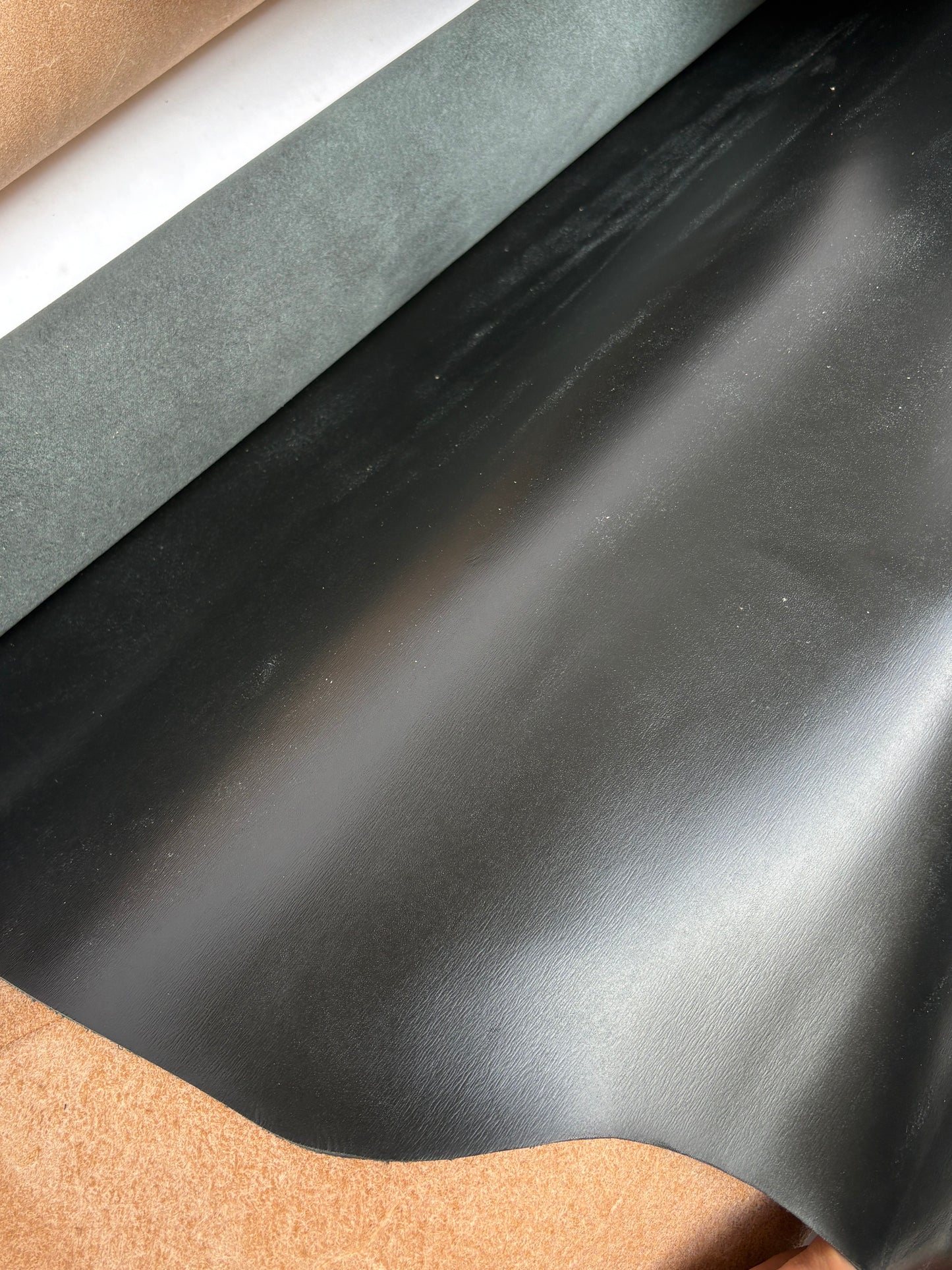 Leather, Vegetable-tanned, Large Pieces