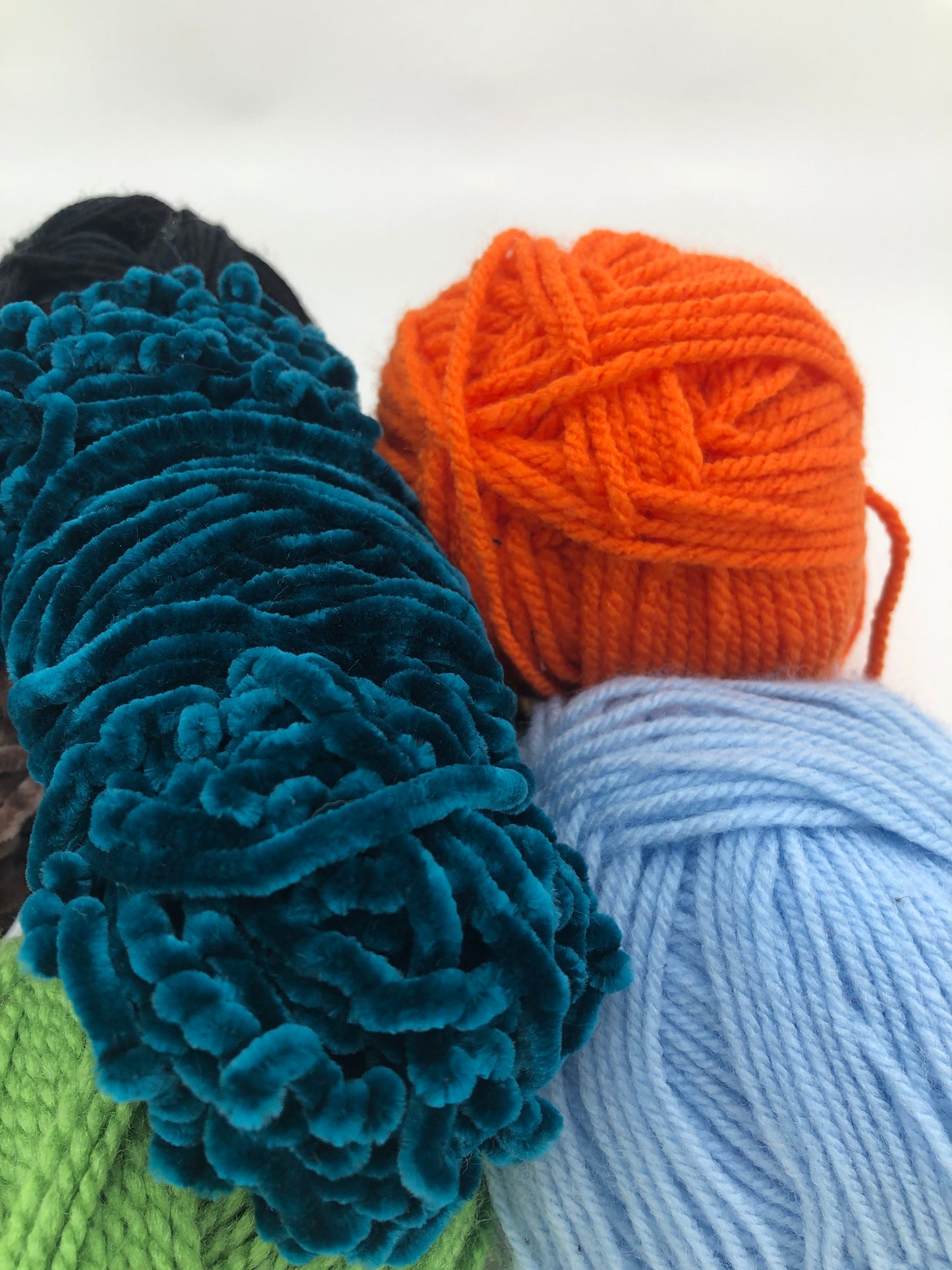 Yarn Skeins, Mixed Colours and Weight