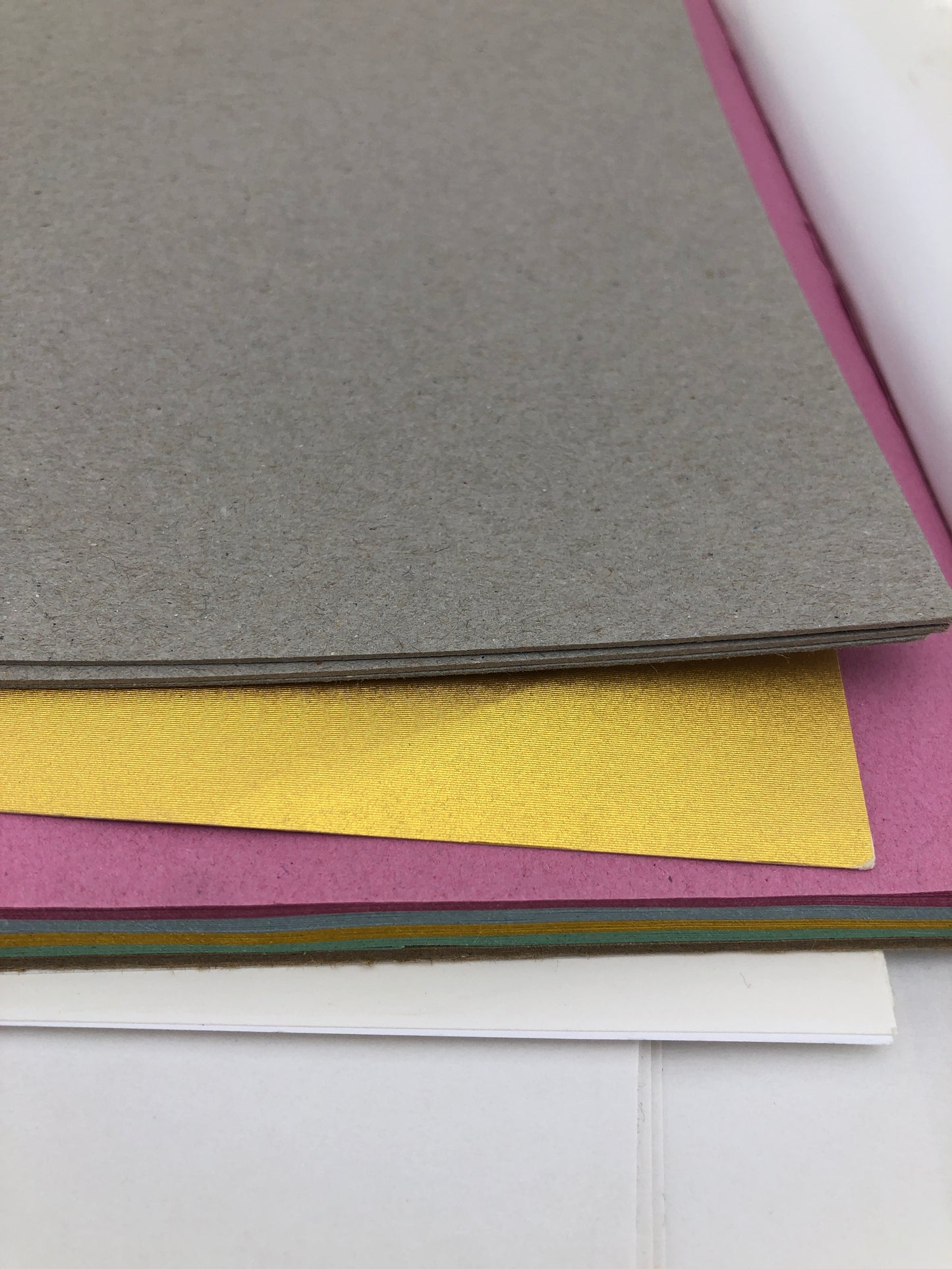 Paper, Coloured Sheets - 200g