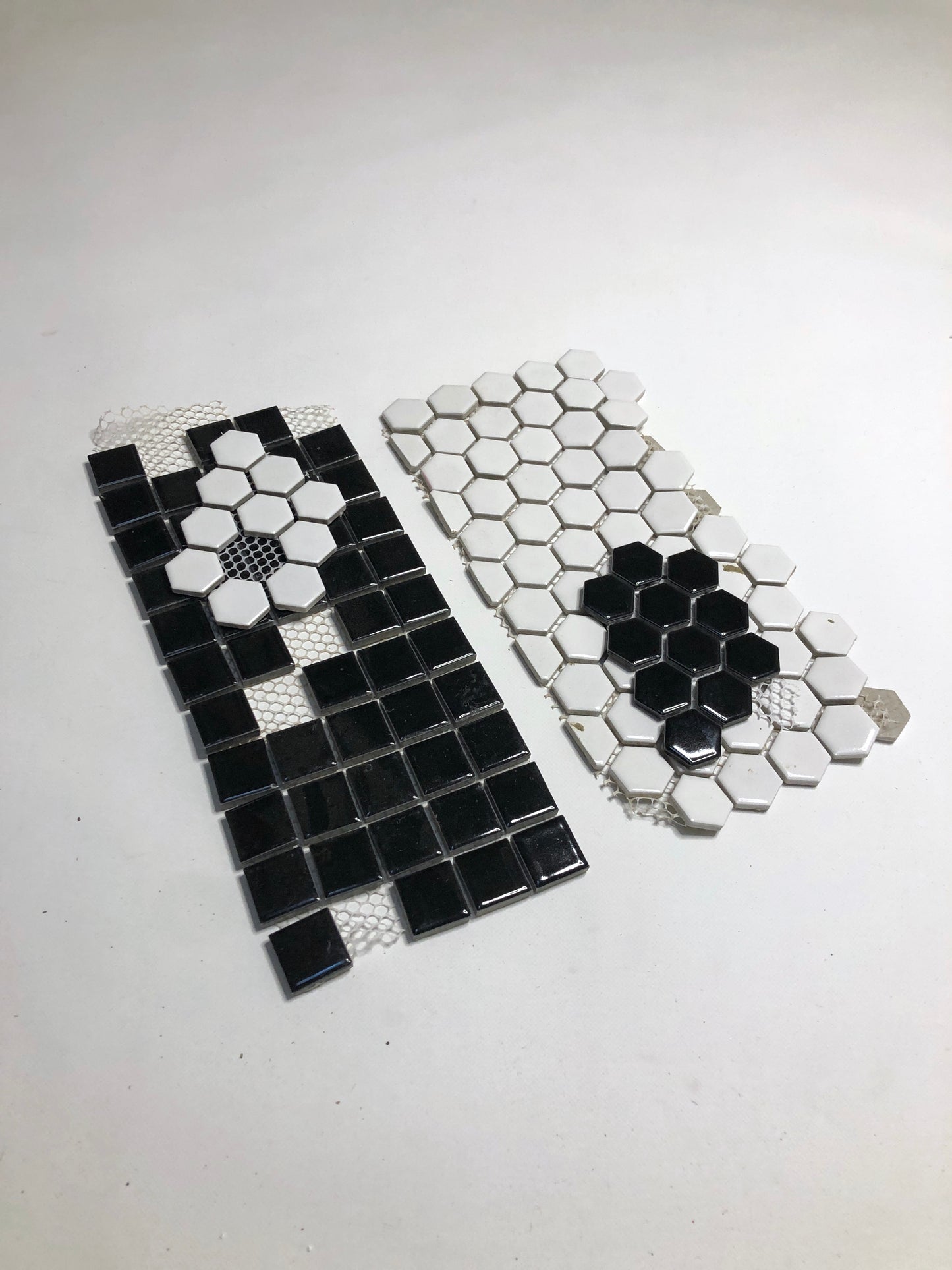 Tiles, Mosaic, White & Black - 1kg