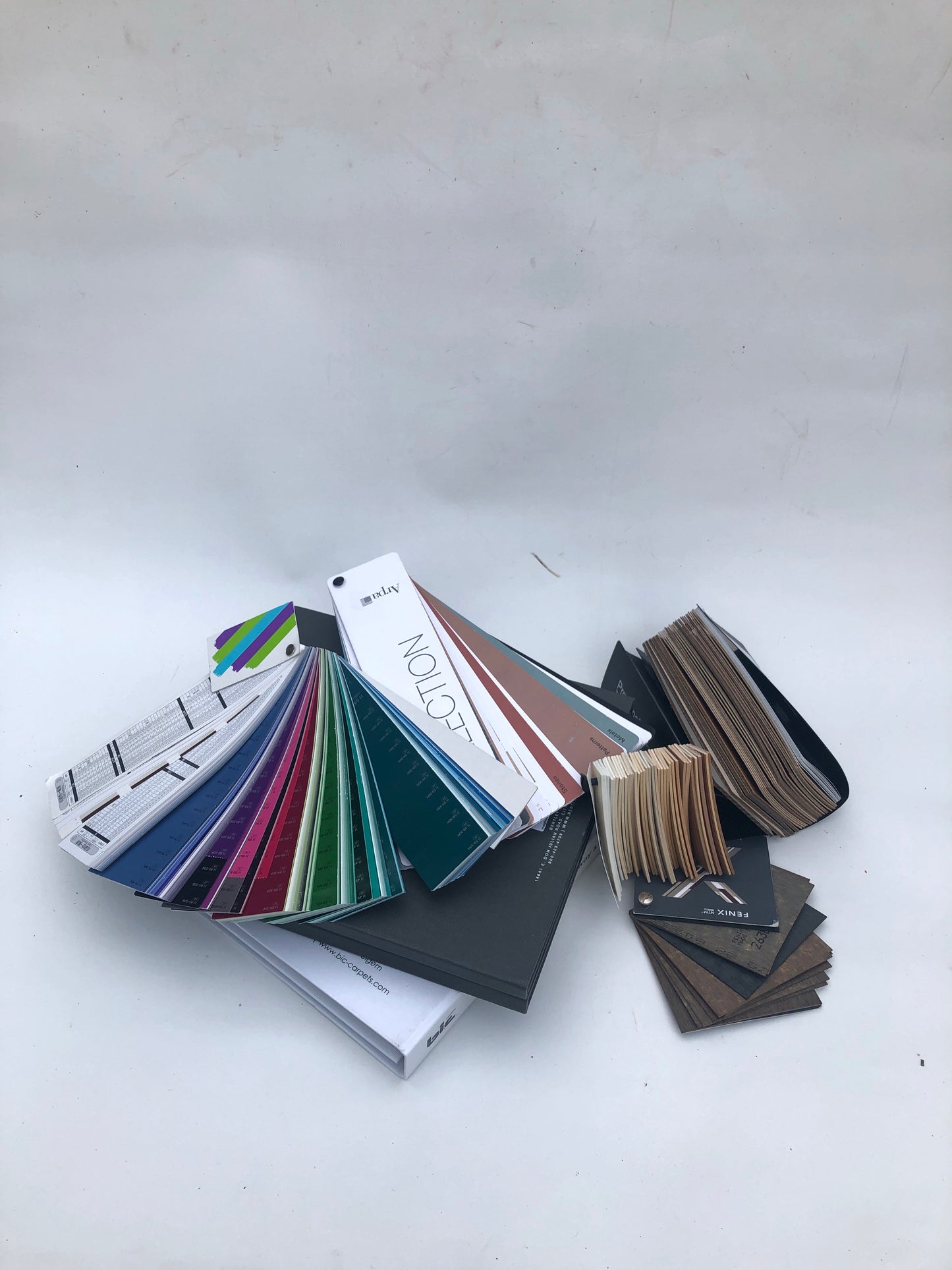 Sample Books of Materials and Colours - 1.5kg