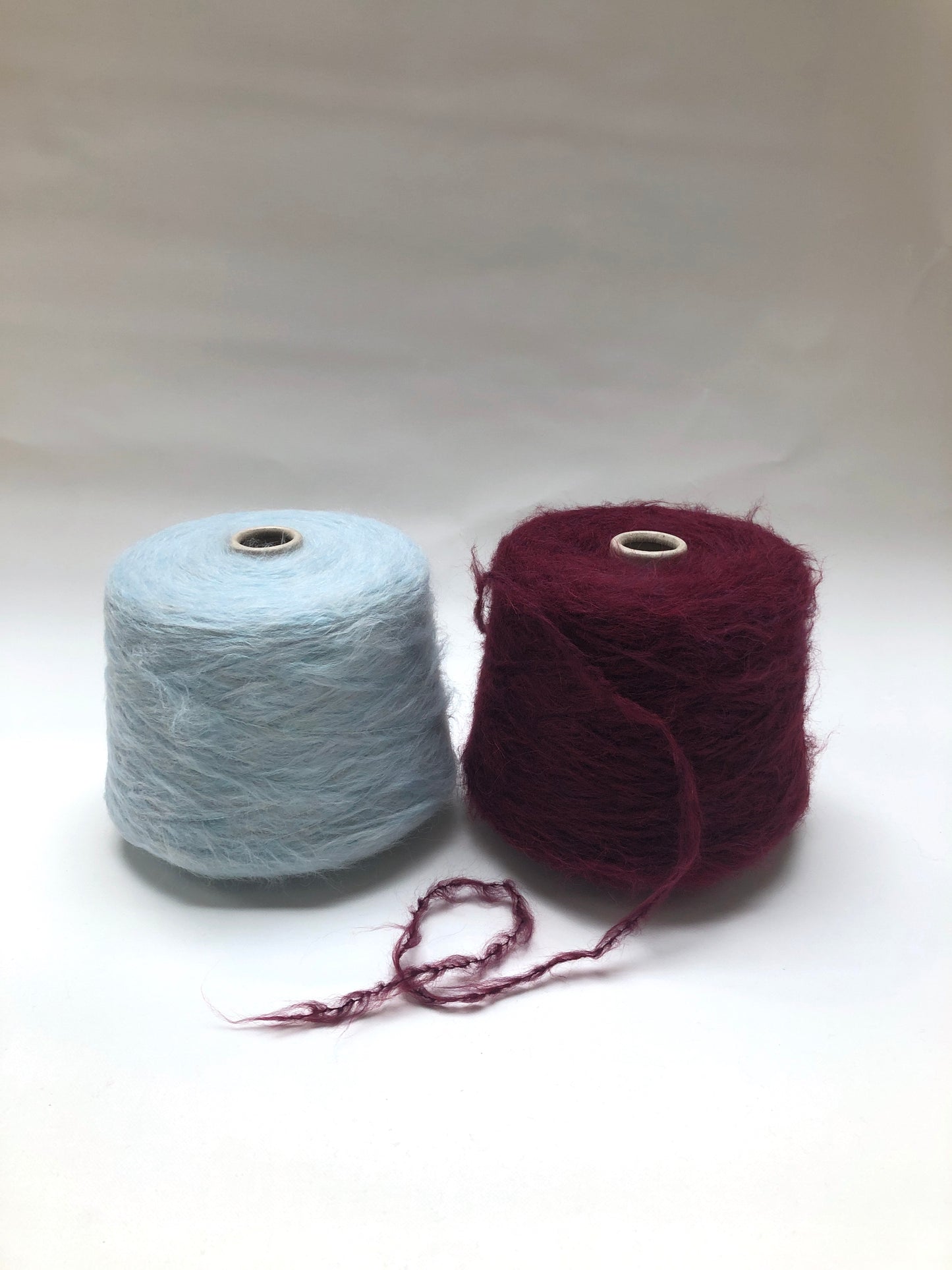Yarn Cones, Blue and Bordeaux, NM 1/2200