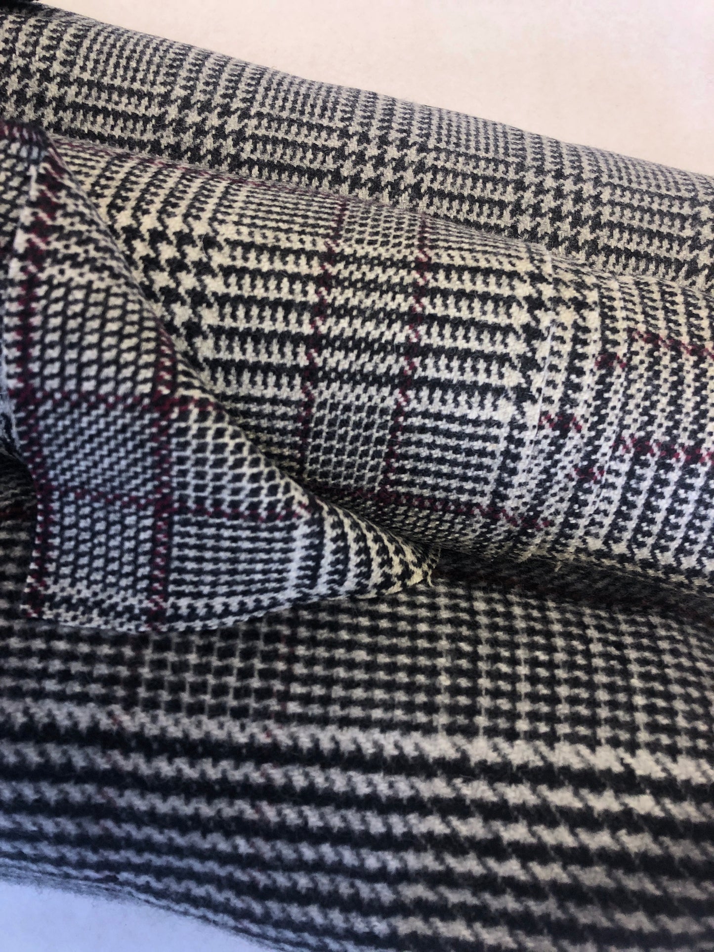 Fabric, Checkered in Beige/Black, 100% Virgin Wool