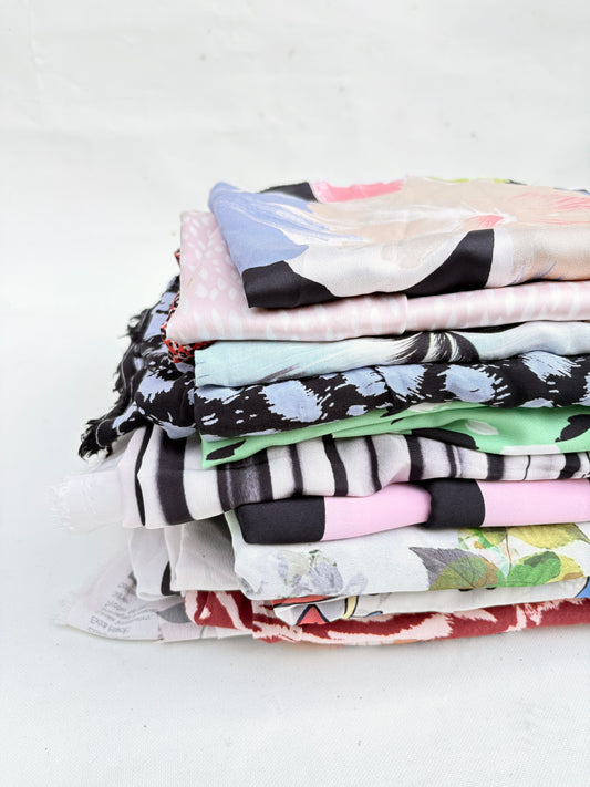 Floral Print Fabric, 100% PES, Medium Pieces, Lightweight, Mixed Bundle