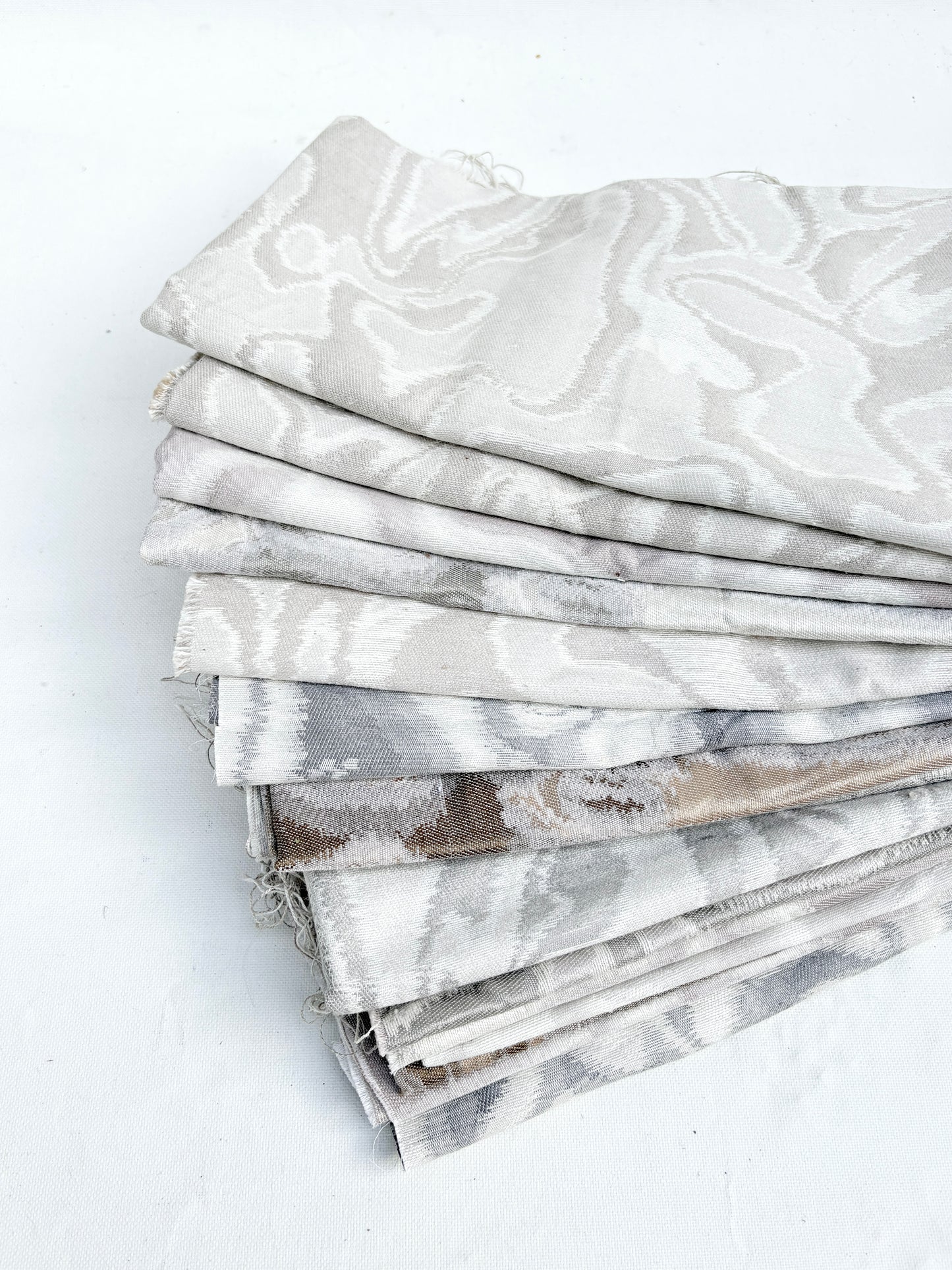 Wave Patterned Fabric, Medium Pieces, Mixed Bundle