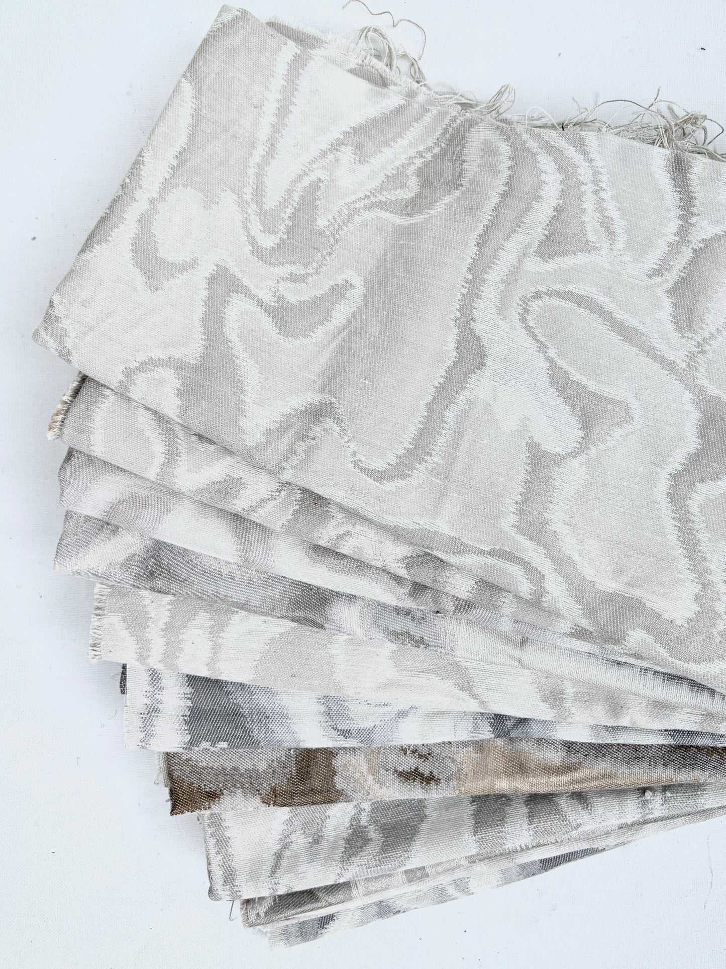 Wave Patterned Fabric, Medium Pieces, Mixed Bundle