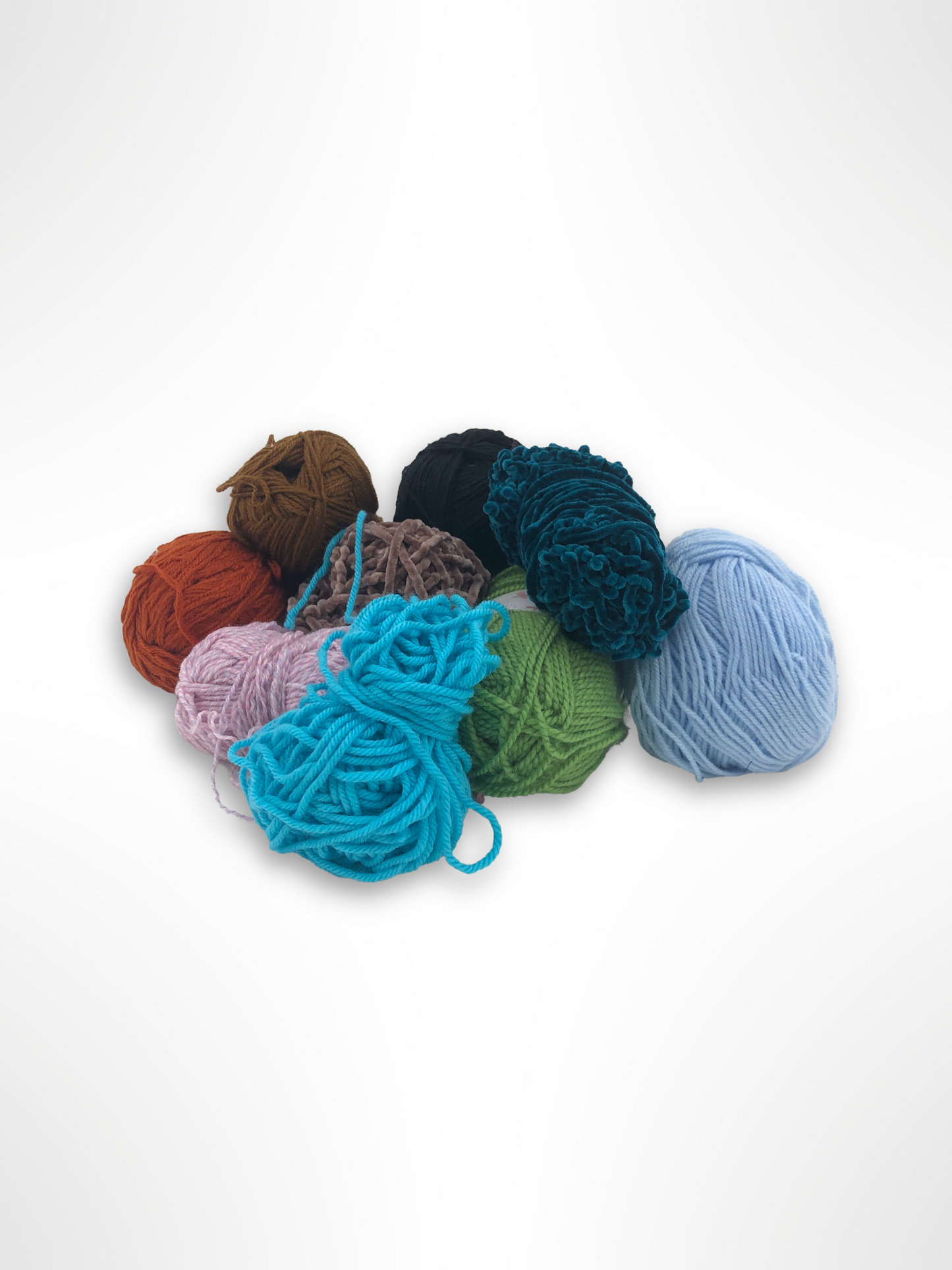 Yarn bundles in mixed sizes and shades are shown in detail