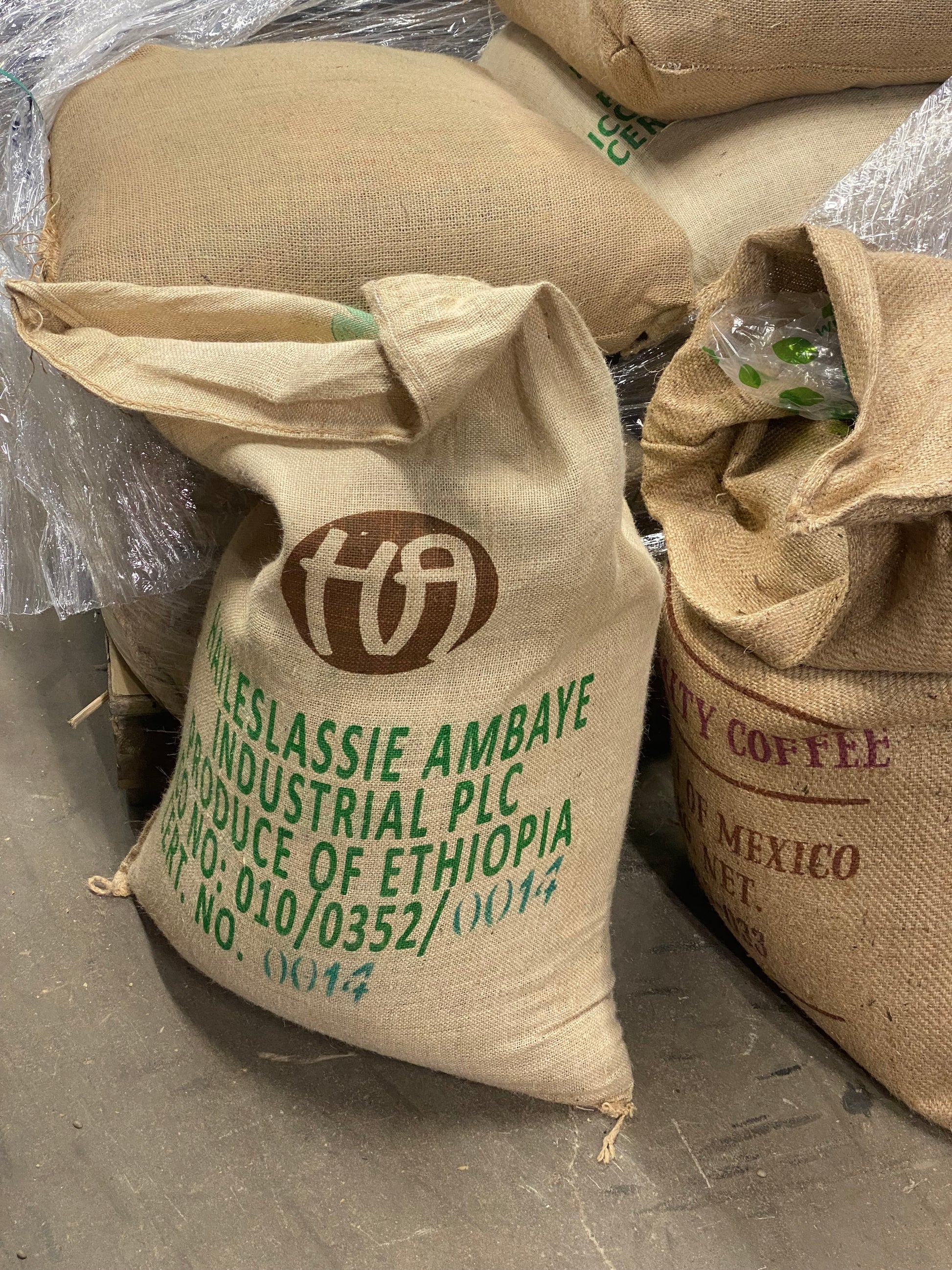 Hessian fabric coffee jute sacks with logo and text printed on