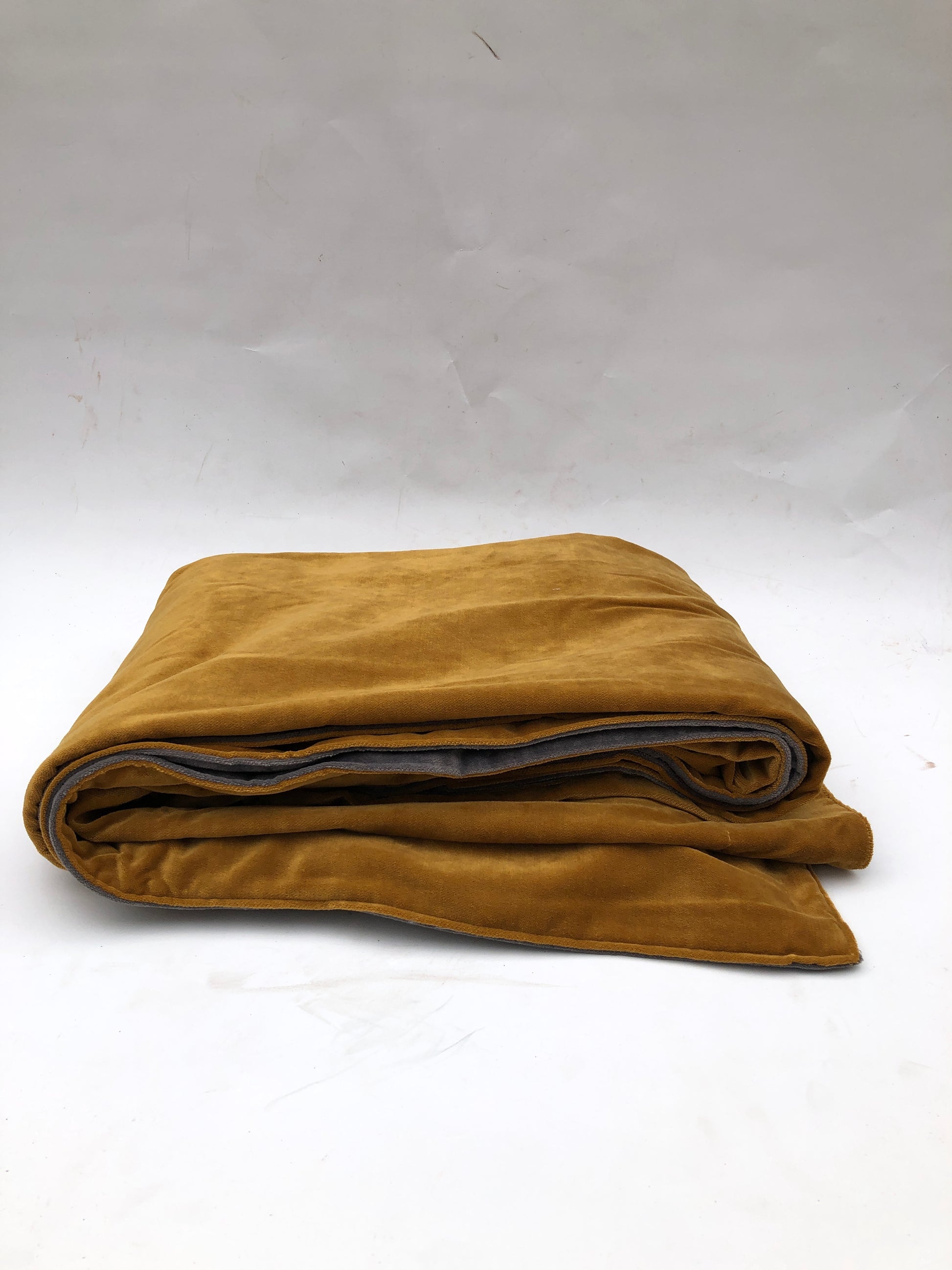 Velvet blanket fabric, reversible in yellow and grey