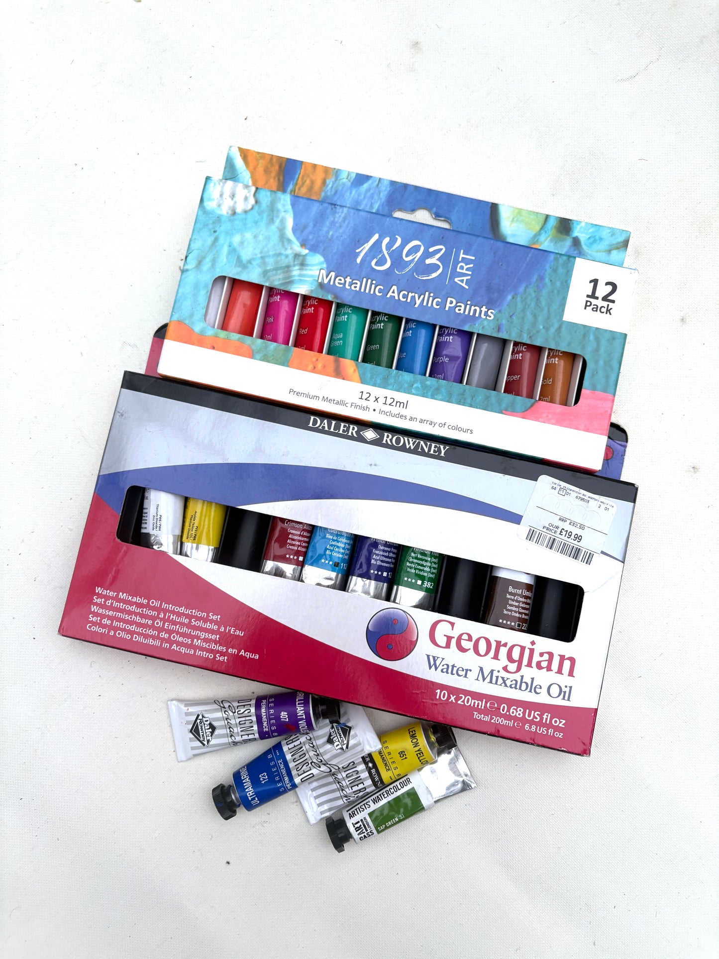 Two different types of paint boxes